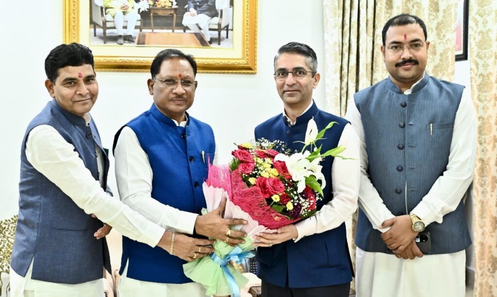 मुख्यमंत्री श्री विष्णु देव साय से ओलंपिक स्वर्ण पदक विजेता शूटर श्री अभिनव बिंद्रा ने की मुलाकात