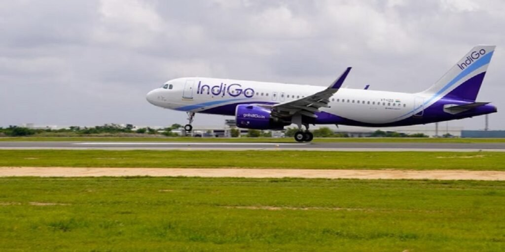 मुंबई एयरपोर्ट पर IndiGo फ्लाइट की इमरजेंसी लैंडिंग से पहले पायलट ने क्यों कहा- PAN PAN PAN