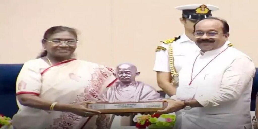 स्वच्छता सर्वेक्षण 2025 में छत्तीसगढ़ को 7 राष्ट्रीय पुरस्कार, रायपुर नगर निगम को मिला मिनिस्ट्रियल अवॉर्ड