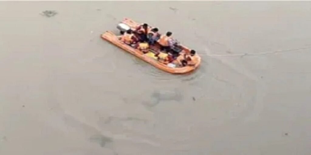 CG NEWS: युवती ने अरपा नदी में लगाई छलांग, रेस्क्यू ऑपरेशन जारी…