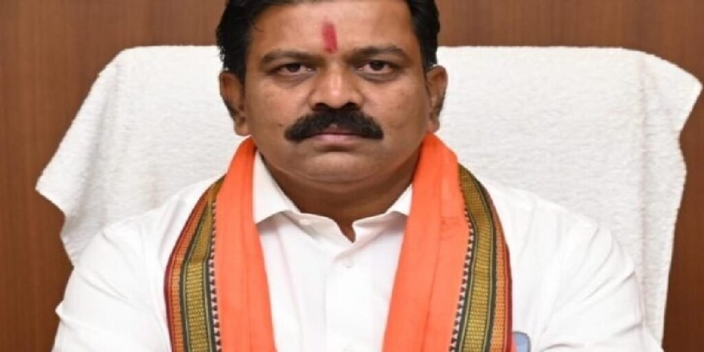 जेल में बंद ननों से मिलने पहुंचा इंडिया गठबंधन का डेलिगेशन, डिप्टी सीएम विजय शर्मा बोले – कानून अपना काम कर रहा