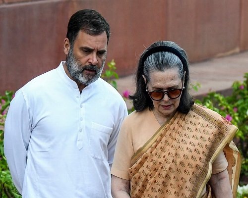 नेशनल हेराल्ड: यंग इंडिया ने कोर्ट में शिकायत को बताया बेतुका, आयकर विभाग के बयान का दिया हवाला