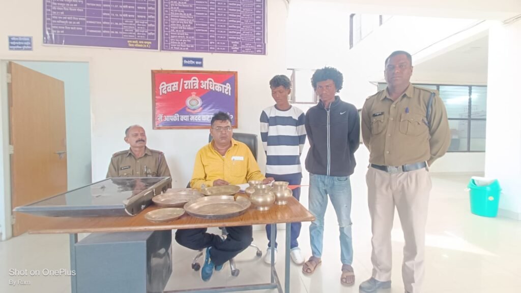 पाण्डुका पुलिस की त्वरित कार्रवाई, चोरी के मामले में 04 अपचारी बालक सहित 06 आरोपी गिरफ्तार