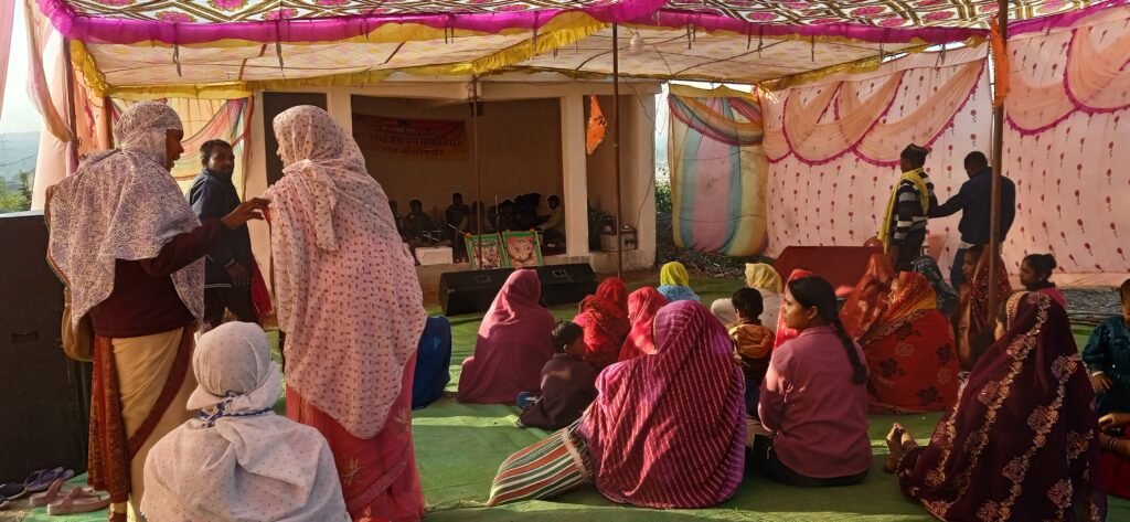 अखंड नवधा रामायण से धरहर गांव हुआ भक्तिमय, नौ दिनों तक गूंज रहा राम नाम