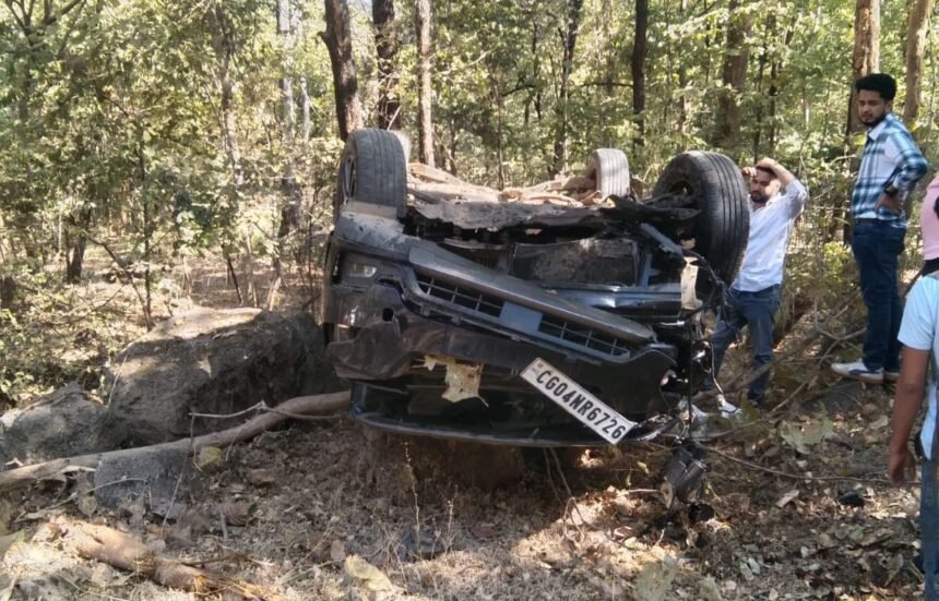 नेशनल हाईवे 130C पर भीषण सड़क हादसा : कार–मोटरसाइकिल की टक्कर में बुजुर्ग की मौत