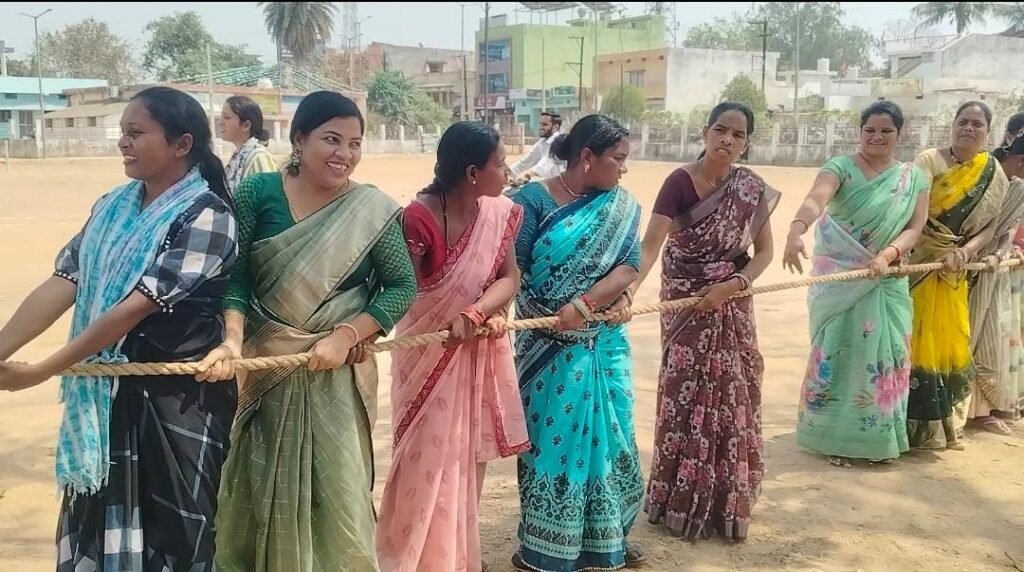 अंतरराष्ट्रीय महिला दिवस पर गरियाबंद में महिलाओं का सम्मान, उत्कृष्ट कार्य करने वाली महिलाओं को किया गया सम्मानित