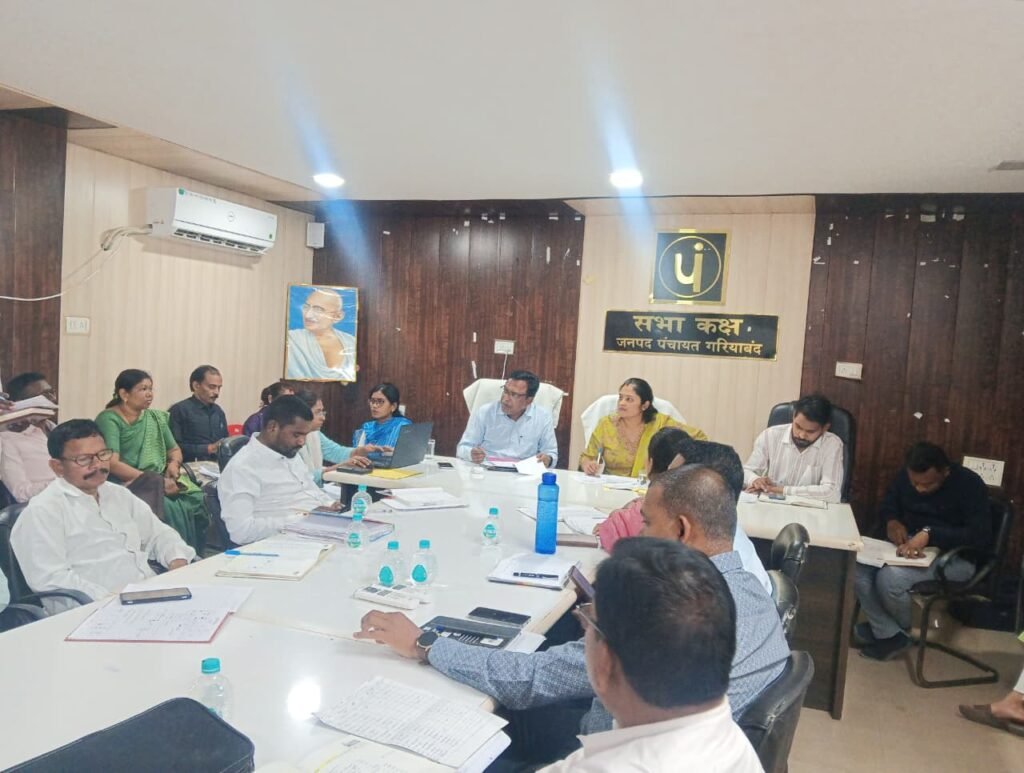 आवास निर्माण में तेजी लाने सख्त निर्देश, लक्ष्य पूरा न करने पर कार्रवाई के संकेत