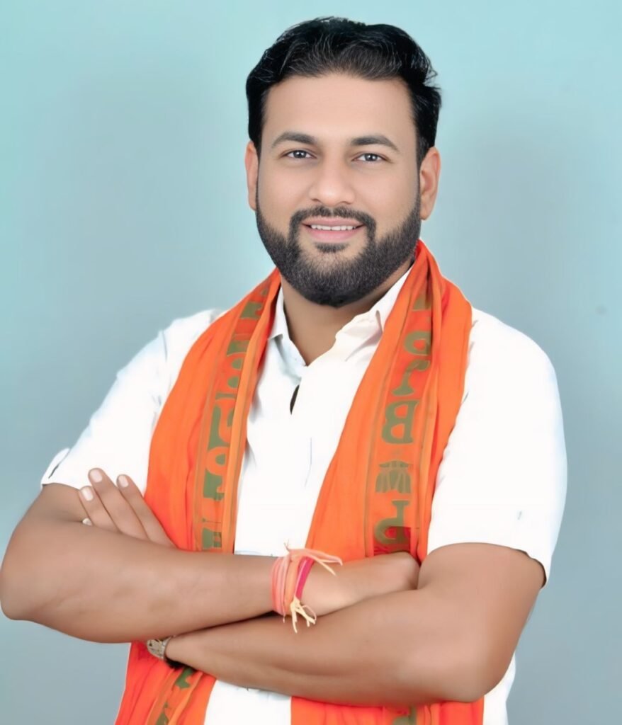 गरियाबंद भाजपा ने सोशल मीडिया विभाग की नई टीम घोषित की, अमित वखारिया बने जिला संयोजक