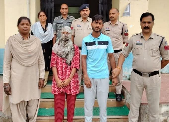 चाची ने भतीजी को बॉयफ्रेंड के साथ पकड़ा भेद खुलने के डर से दोनों ने कर दी हत्या
