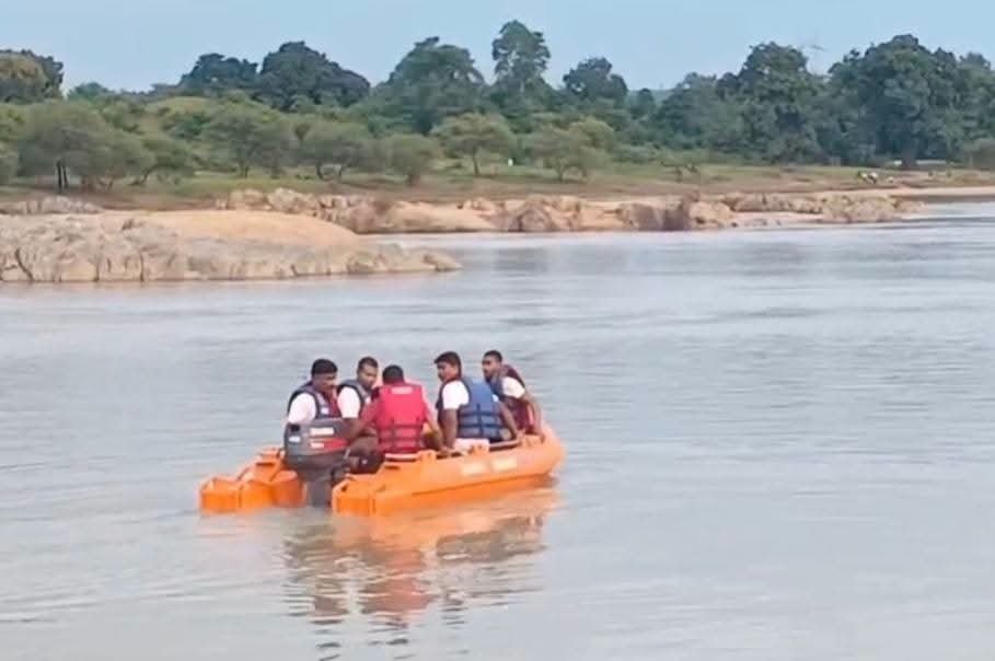 पिकनिक स्पॉट पर हादसा नदी में बहे तीनों युवकों के शव बरामद घटना के बाद क्षेत्र में बैरिकेडिंग की तैयारी